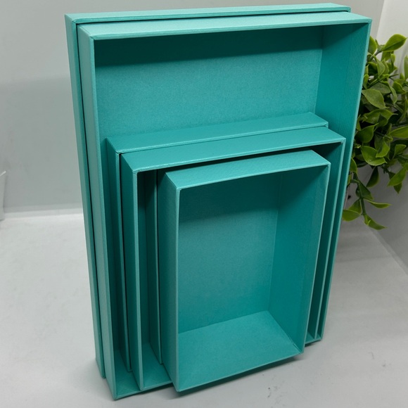 Tiffany & Co. Autentic Turquoise Gift Boxes
(Set of three) - Picture 5 of 9